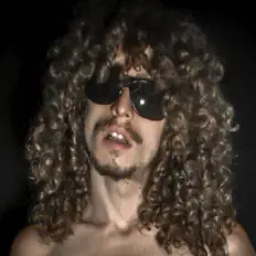 Dustin Cormier dinle, müzik videolarını izle, biyografisini oku, tur tarihlerini ve daha fazlasını gör!