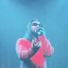 Ακούστε περιεχόμενο από Mad Rassi, παρακολουθήστε μουσικά βίντεο, διαβάστε το βιογραφικό, δείτε ημερομηνίες περιοδείας, και πολλά ακόμη!