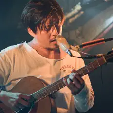 Yui Kobayashi सुनें, म्यूज़िक वीडियो देखें, बायो पढ़ें, दौरे की तारीखें और बहुत कुछ देखें!