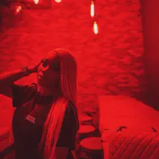 Posłuchaj wykonawcy XO Jae, obejrzyj teledyski, przeczytaj biografię, zobacz daty tras koncertowych i nie tylko!