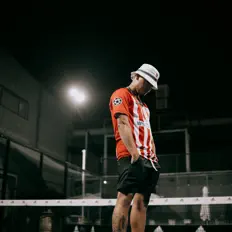 Escucha a NXTEZ, mira videos musicales, lee su biografía, consulta las fechas de las gira y más.