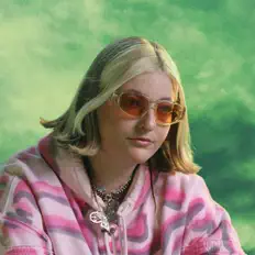 聆聽 JORDI UP LATE、觀看音樂影片、閱讀小傳、查看巡演日期等！