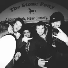 Ouça Strange Authority, assista a videoclipes, leia a biografia, veja as datas das turnês e mais!