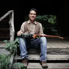 Matthew Sabatella dinle, müzik videolarını izle, biyografisini oku, tur tarihlerini ve daha fazlasını gör!