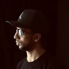 Écoutez Sánchez, regardez des vidéoclips, lisez la biographie, consultez les dates de tournée et plus encore !