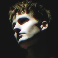 Posłuchaj wykonawcy museAEM, obejrzyj teledyski, przeczytaj biografię, zobacz daty tras koncertowych i nie tylko!