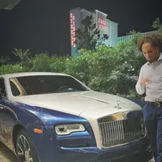 Dengarkan Hollow Tz, tonton video musik, baca bio, lihat tanggal tur & lainnya!