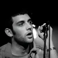 Ascolta undefined, guarda video musicali, leggi la biografia, vedi le date del tour & altro!