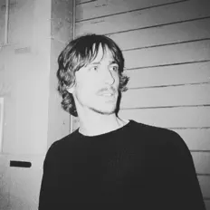 Ascolta Rilo Wye, guarda video musicali, leggi la biografia, vedi le date del tour & altro!