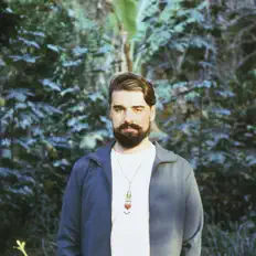 Listen to Vazlá, watch music videos, read bio, see tour dates & more!