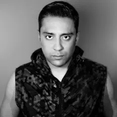 收听 Xaxwave、观看音乐视频、阅读小传、查看巡演日期等 ！