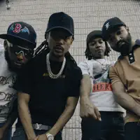 聆聽 undefined、觀看音樂影片、閱讀小傳、查看巡演日期等！