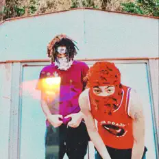 GOTRONを聴いたり、ミュージックビデオを鑑賞したり、経歴やツアー日程などを確認したりしましょう！