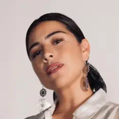 Écoutez Mosa, regardez des vidéoclips, lisez la biographie, consultez les dates de tournée et plus encore !