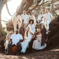 Escucha a undefined, mira videos musicales, lee su biografía, consulta las fechas de las gira y más.