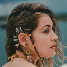 Luisa Osorioを聴いたり、ミュージックビデオを鑑賞したり、経歴やツアー日程などを確認したりしましょう！