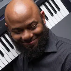 Ouve Eddie Keyz, vê vídeos de música, lê a biografia, vê as datas da digressão e muito mais!