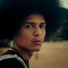 Luister naar Cj, bekijk muziekvideo's, lees de bio, bekijk de tourdata, en meer!