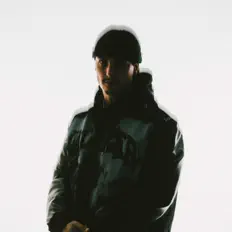 Sigmaを聴いたり、ミュージックビデオを鑑賞したり、経歴やツアー日程などを確認したりしましょう！