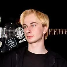 Hör dir Landon Tyner an, schau dir Musikvideos an, lies die Biografie, finde Tourdaten und mehr!