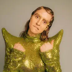 Listen to Sydney Wright, watch music videos, read bio, see tour dates & more!