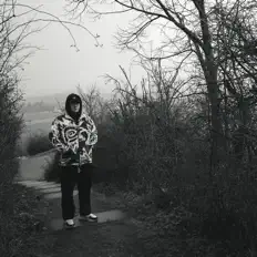 聆聽 Maeksll、觀看音樂影片、閱讀小傳、查看巡演日期等！