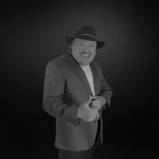 Écoutez Elmer Hernandez, regardez des vidéoclips, lisez la biographie, consultez les dates de tournée et plus encore !