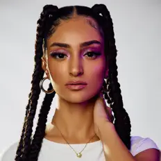 Ouça Lara D, assista a videoclipes, leia a biografia, veja as datas das turnês e mais!
