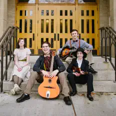 The Hot Club of Coeur D'aleneを聴いたり、ミュージックビデオを鑑賞したり、経歴やツアー日程などを確認したりしましょう！