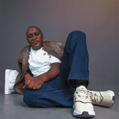 Poslechněte si interpreta Baron Nii, sledujte hudební videa, přečtěte si životopis, podívejte se na data turné a další informace.