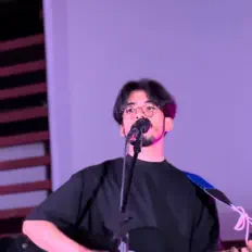 Listen to Ayzak Ewan, watch music videos, read bio, see tour dates & more!