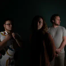 Posłuchaj wykonawcy Бриккель, obejrzyj teledyski, przeczytaj biografię, zobacz daty tras koncertowych i nie tylko!