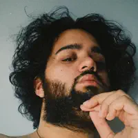 undefined सुनें, म्यूज़िक वीडियो देखें, बायो पढ़ें, दौरे की तारीखें और बहुत कुछ देखें!