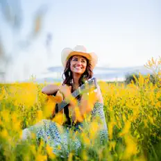 Listen to Jessie Veeder, watch music videos, read bio, see tour dates & more!