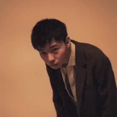 羽鳥 慶을(를) 듣고, 뮤직 비디오를 보고, 약력을 읽고, 투어 일정 등을 확인하세요!