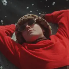 收听 Hannah Blackburn、观看音乐视频、阅读小传、查看巡演日期等 ！