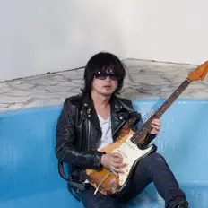 Dengarkan JUN MATSUE, tonton video musik, baca bio, lihat tanggal tur & lainnya!