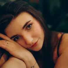 收听 NAPRYKLAD、观看音乐视频、阅读小传、查看巡演日期等 ！