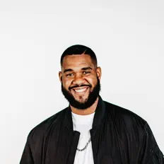 Poslechněte si interpreta John Dreher, sledujte hudební videa, přečtěte si životopis, podívejte se na data turné a další informace.