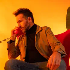 Escucha a Isma Hill, mira videos musicales, lee su biografía, consulta las fechas de las gira y más.