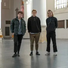 Escucha a Conrad Soundsystem, mira vídeos musicales, lee la biografía, consulta fechas de giras y mucho más.