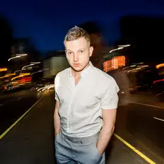 Dengarkan Wild Pony, tonton video musik, baca bio, lihat tanggal tur & lainnya!