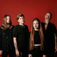 Ascolta CHERRYSTONE, guarda video musicali, leggi la biografia, vedi le date del tour & altro!