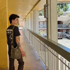 Posłuchaj wykonawcy Joe $outh, obejrzyj teledyski, przeczytaj biografię, zobacz daty tras koncertowych i nie tylko!