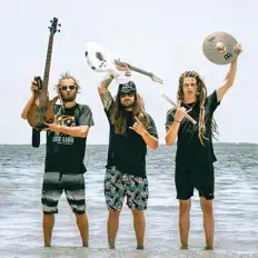 Listen to Drifting Roots, watch music videos, read bio, see tour dates & more!