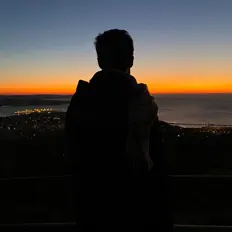 Angel Guajardo सुनें, म्यूज़िक वीडियो देखें, बायो पढ़ें, दौरे की तारीखें और बहुत कुछ देखें!