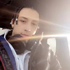 聆聽 TripleJayDawg、觀看音樂影片、閱讀小傳、查看巡演日期等！