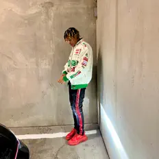 收听 TheKiddrj、观看音乐视频、阅读小传、查看巡演日期等 ！