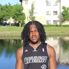 Listen to Rōz, watch music videos, read bio, see tour dates & more!