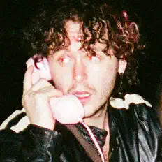 Escucha a sorebae, mira vídeos musicales, lee la biografía, consulta fechas de giras y mucho más.